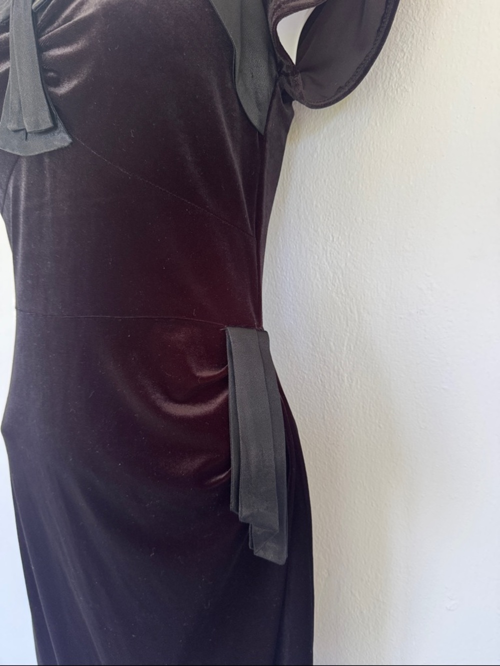 Stop Staring! Black Wiggle Dress Size M Retro Pinup Sweetheart Neckline - Picture 8 of 14